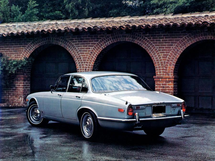  Jaguar XJ6 (Series I) 1968 года  (US) (фото 2 из 4)
